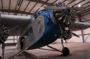 Tri-motor in hangar 2_1280